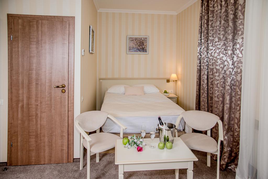 Pletnevskiy Inn Carcóvia Exterior foto